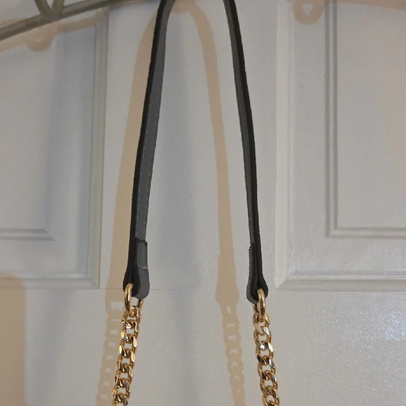 Nine West Grey Mini Bag with Gold Chain NWOT - Picture 4 of 7
